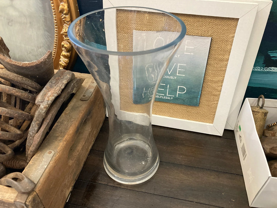 Large glass vase 27533