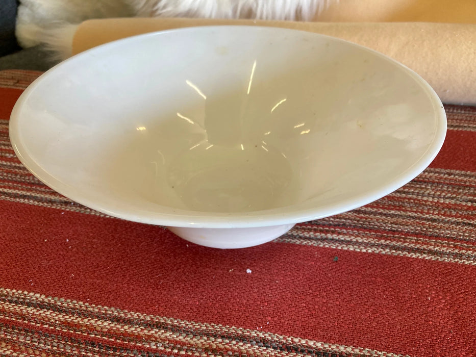 White bowl 27540