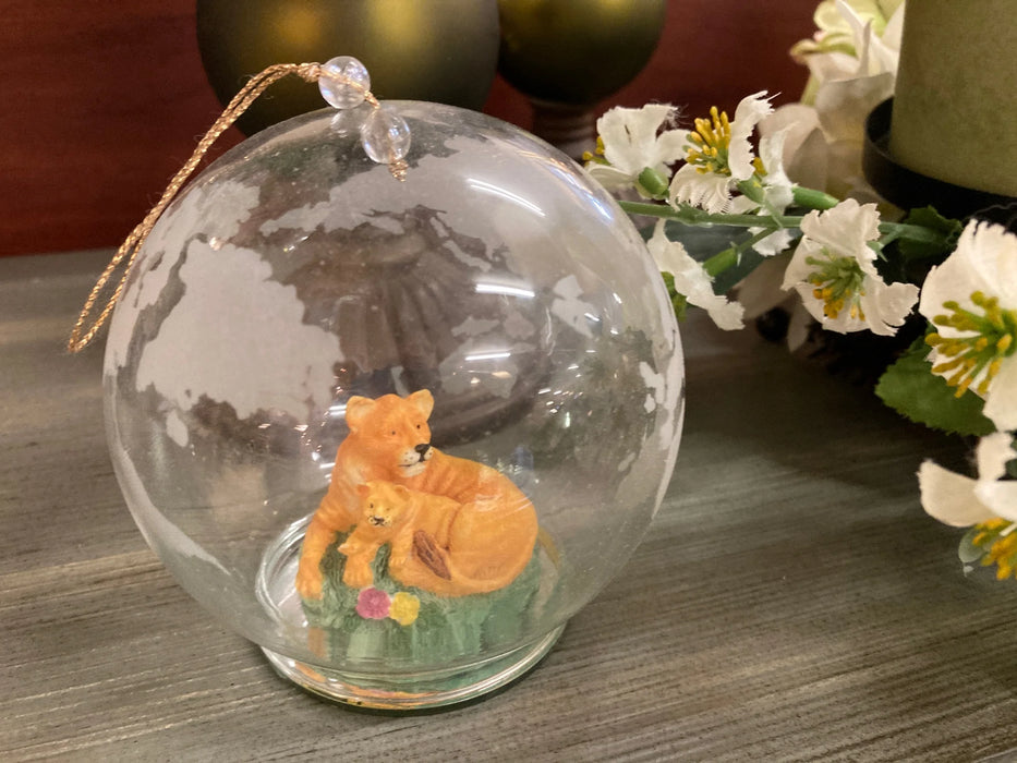 Lion and cub ornament 27635