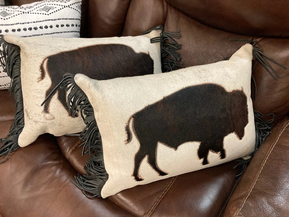 Cowhide and leather buffalo pillow with fringe GL-20016