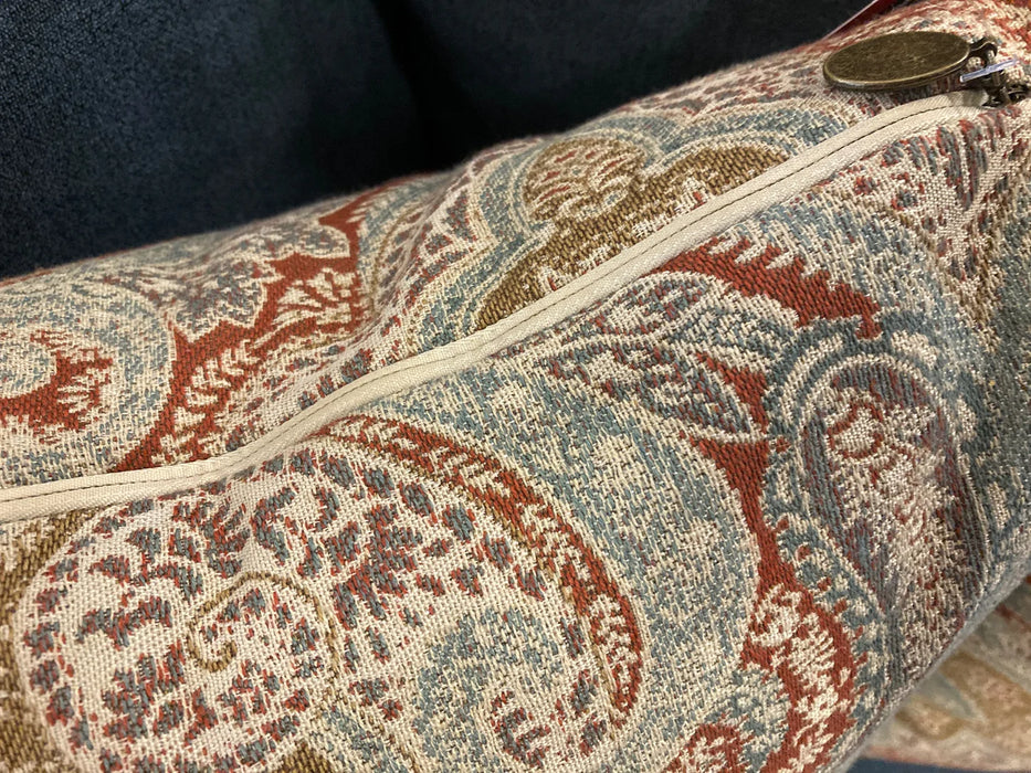 Paisley accent pillow 27749