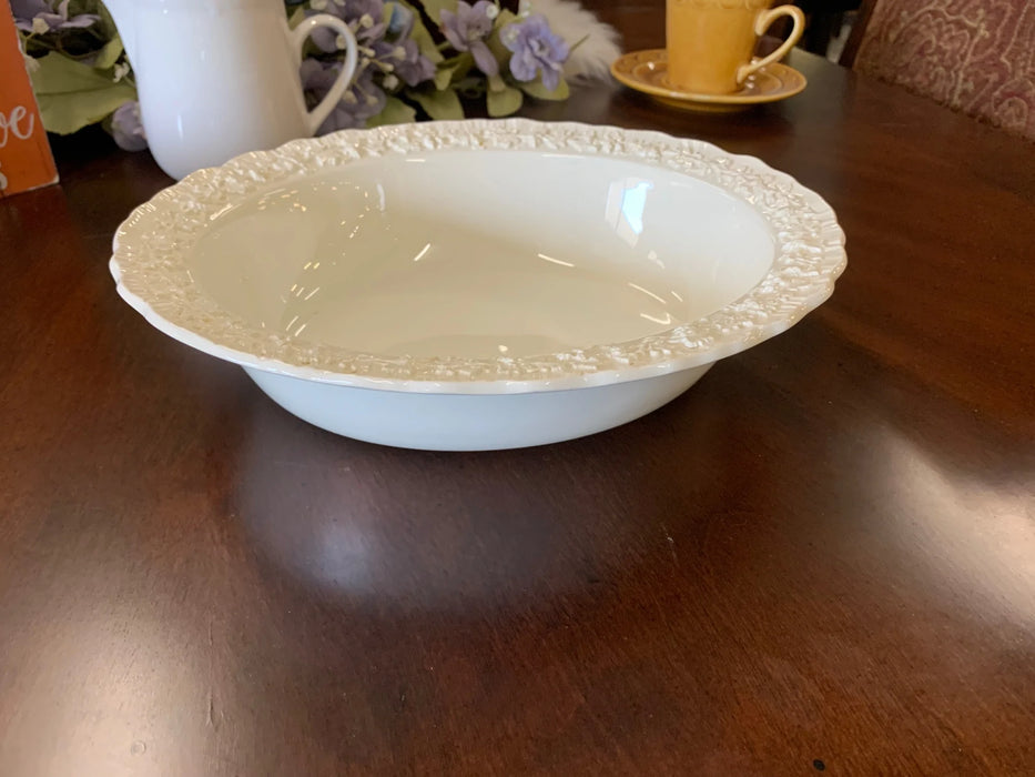 Wedgwood off-white bowl 27936