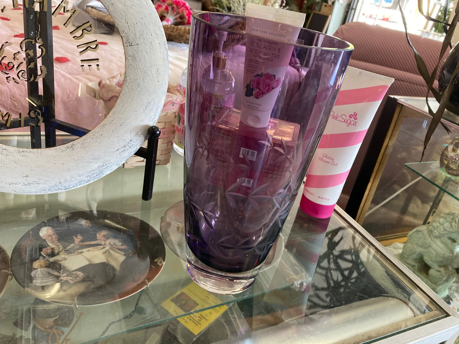 Etched glass purple vase 28049