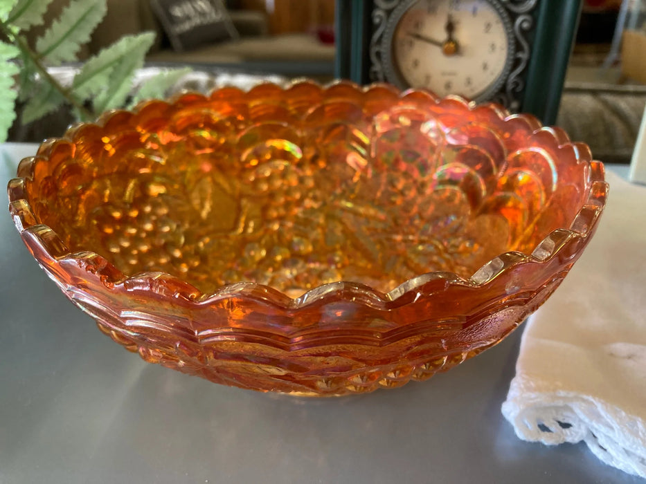 Amber carnival glass fruit bowl 28066