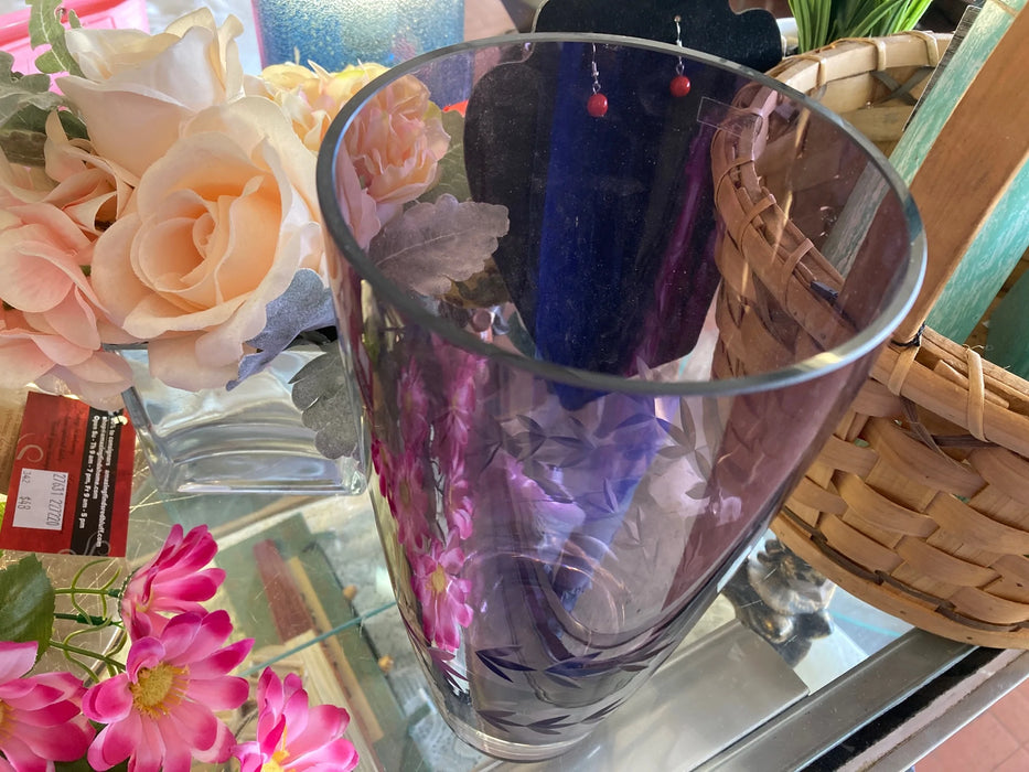 Etched glass purple vase 28049