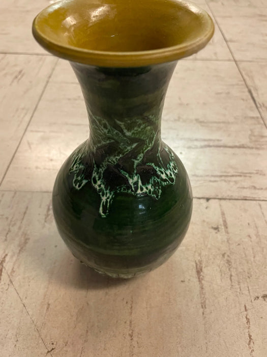 Dark green ceramic vase 28202