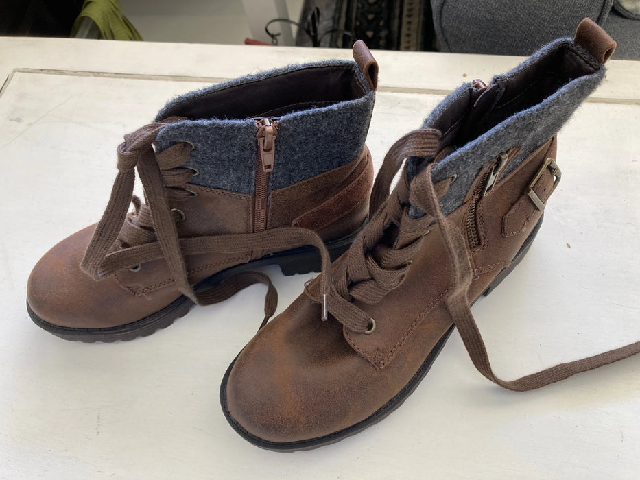 JCPenny size 6.5 new women's boots 28240