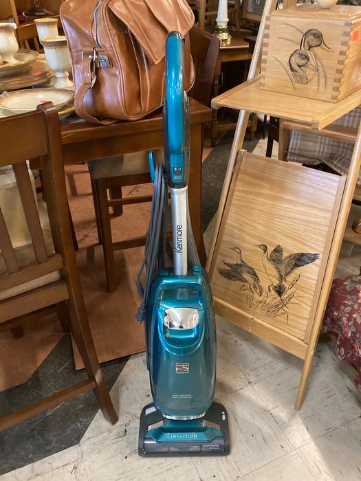 Kenmore vaccum, barely used with owner's manual and bags included 28431