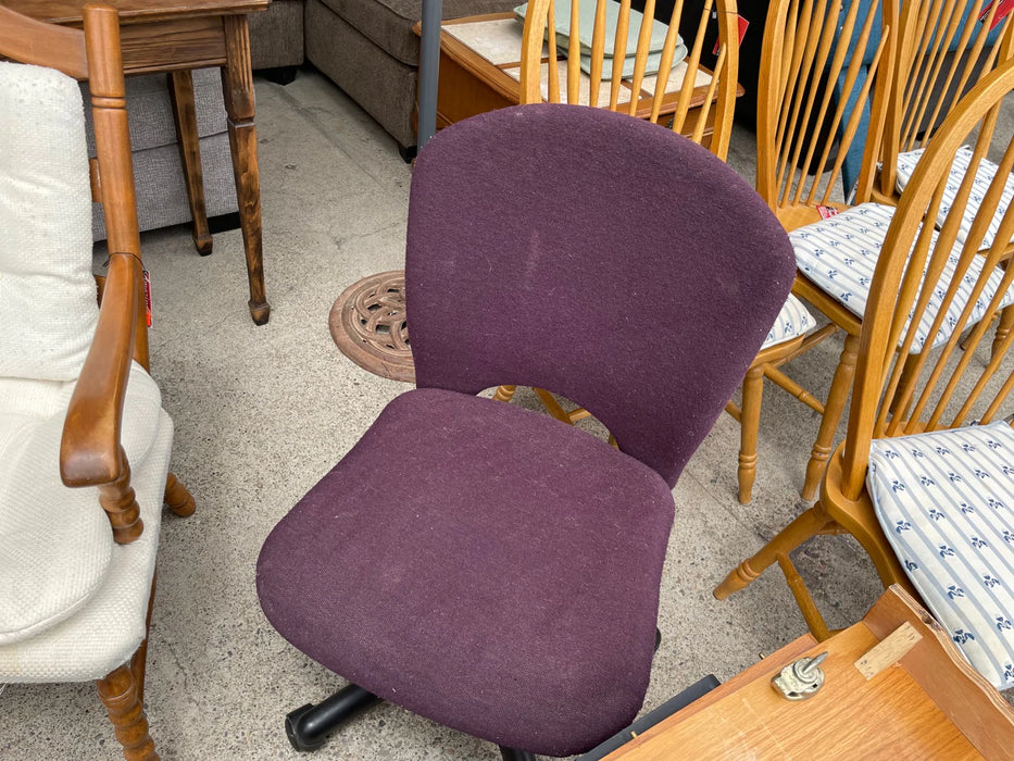Purple office desk chair, swivels and rolls 28501