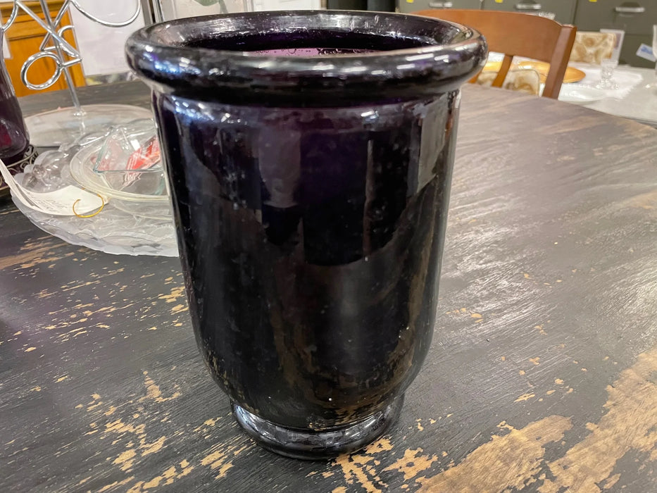 Large purple hand blown vase 28395