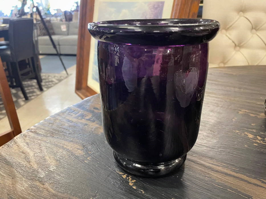 Medium purple hand blown glass vase 28396