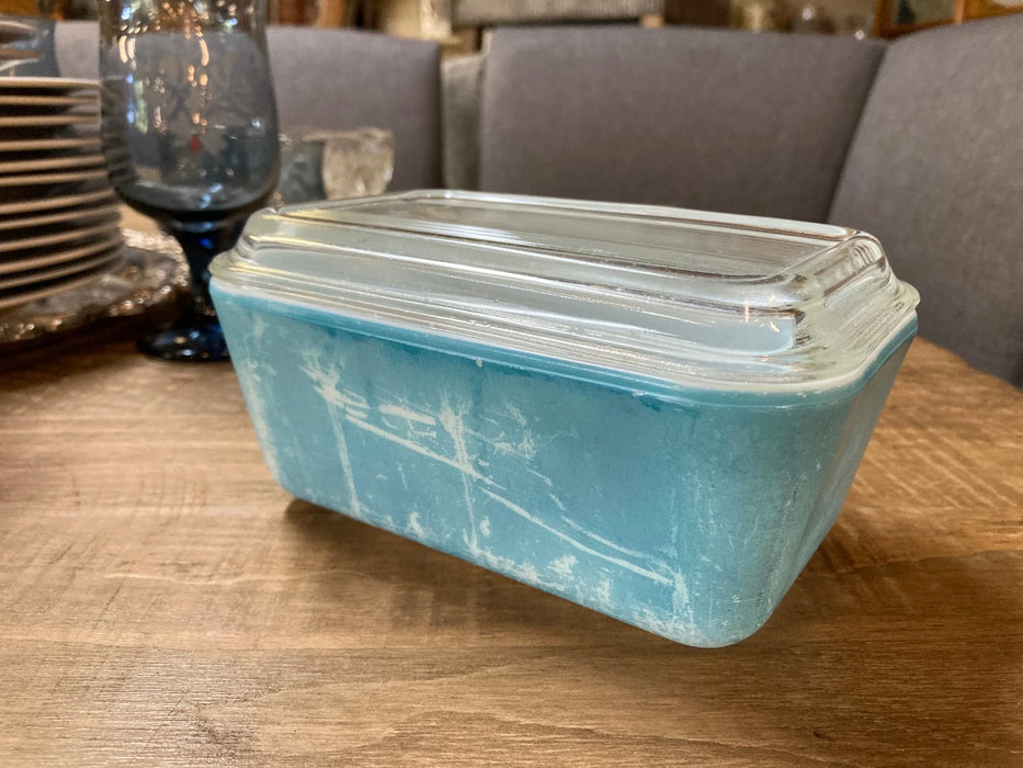 Vintage PYREX 502-B blue refrigerator dish w/ lid 28734