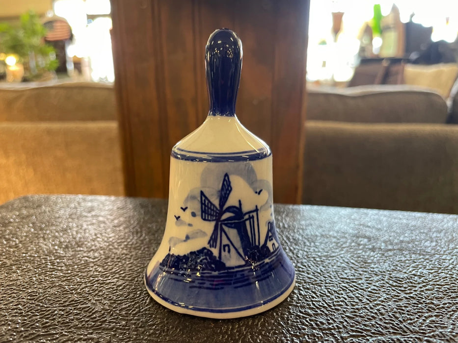 Delft porcelain small bell 29013