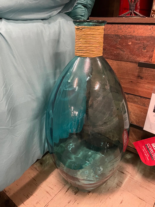 Large teal vase 29561