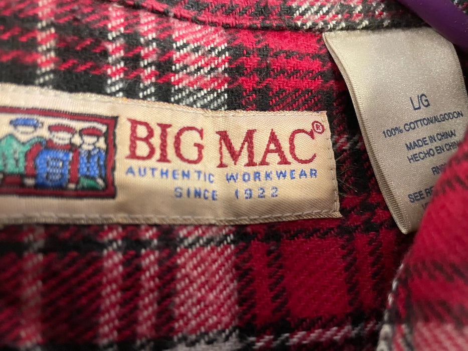 Big Mac Authentic workwear men's large flannel red, black and white plaid shirt 100% cotton 29632
