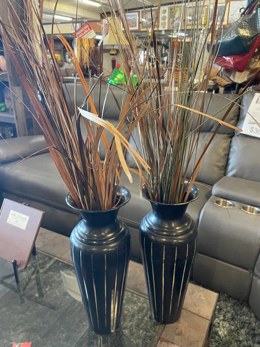 Large black vases w/ faux plants 29673