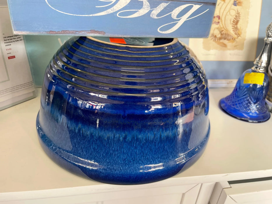 Blue ceramic bowl 29730
