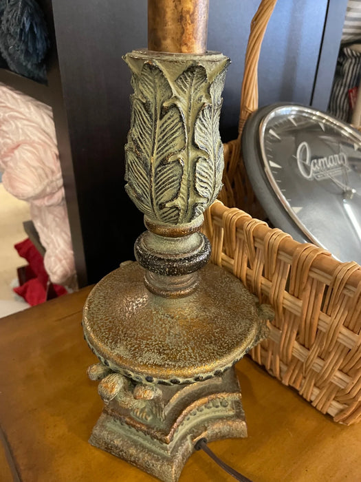 Ornate small lamp with shade 29729