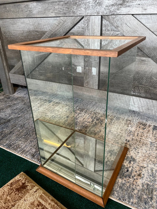Glass display case 29762