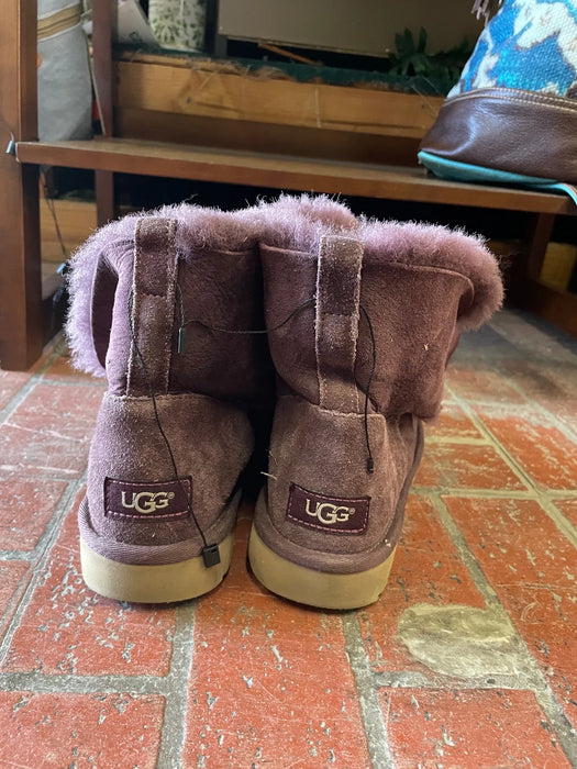 Purple size 6 Ugg boots "Gita Twinkle Bow" 29830