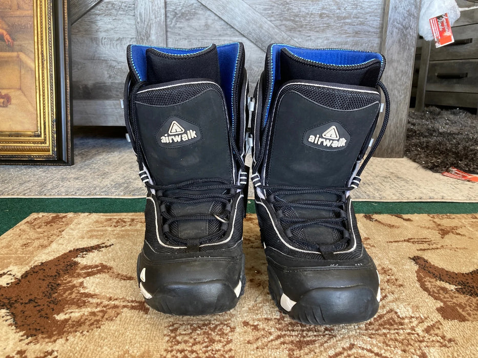 Airwalk top navy blue