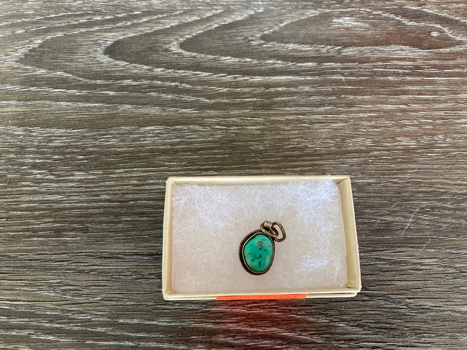 Sterling silver turquoise pendant 30019