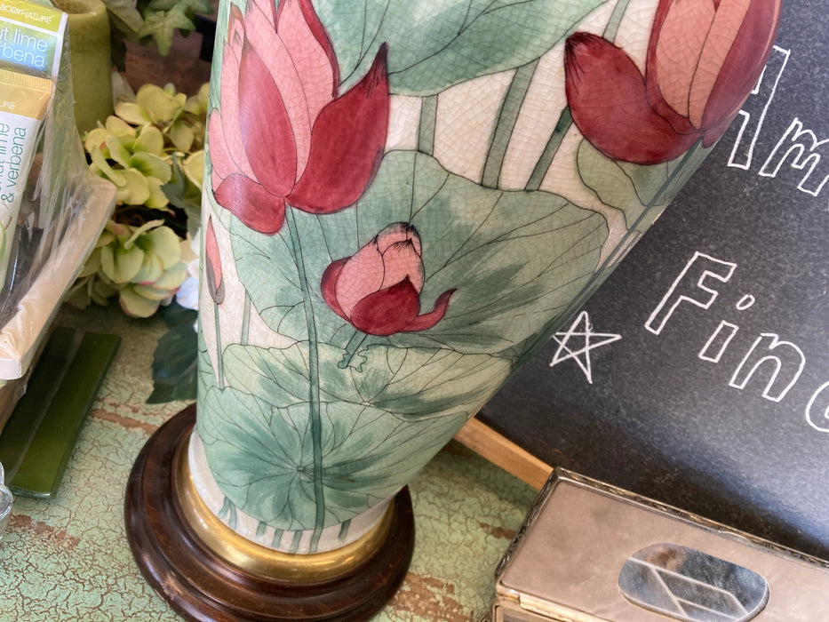 Floral lamp with no shade 27889