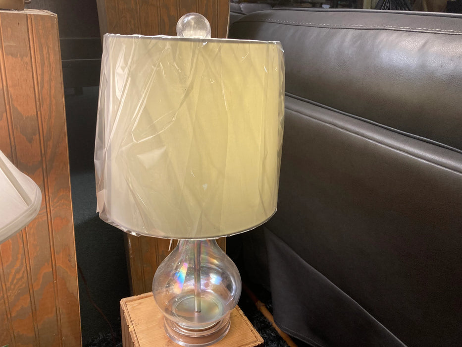 Small clear glass lamp with beige shade 26155