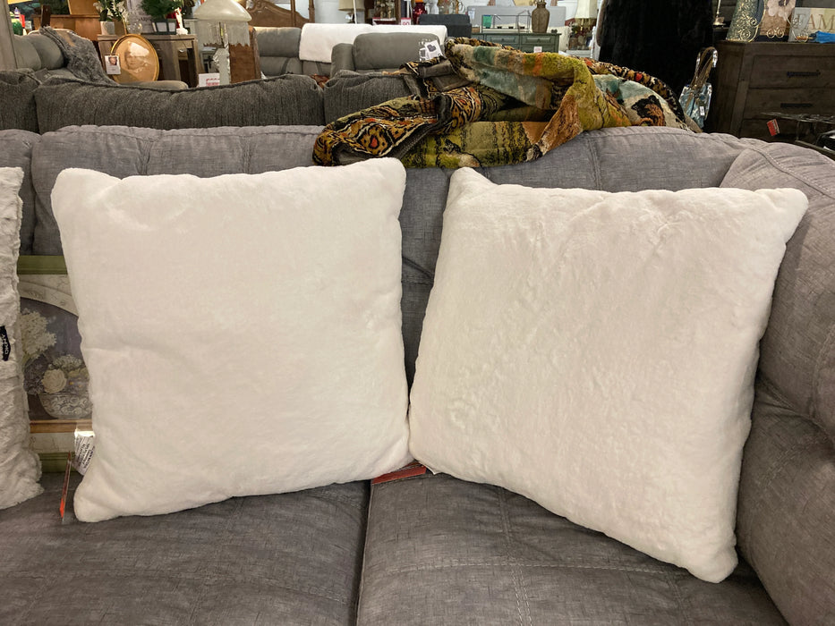 Large Laguna Home Colections white faux fur pillow 30256