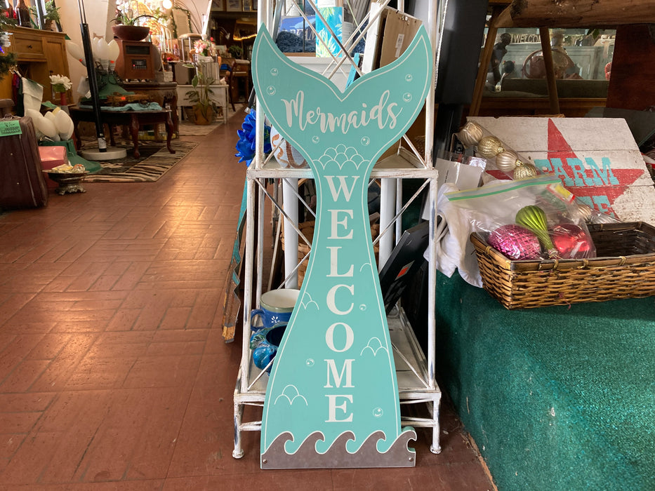Mermaids welcome tail sign 30265