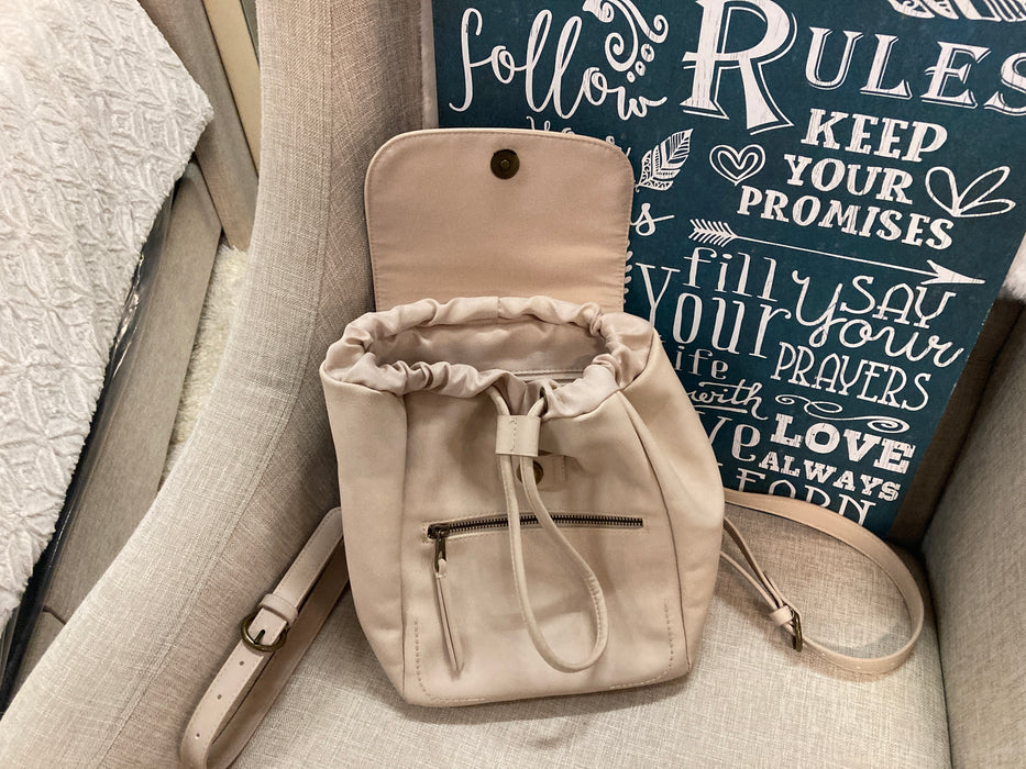 Universal Thread Goods & Co. tan hand bag purse 30417