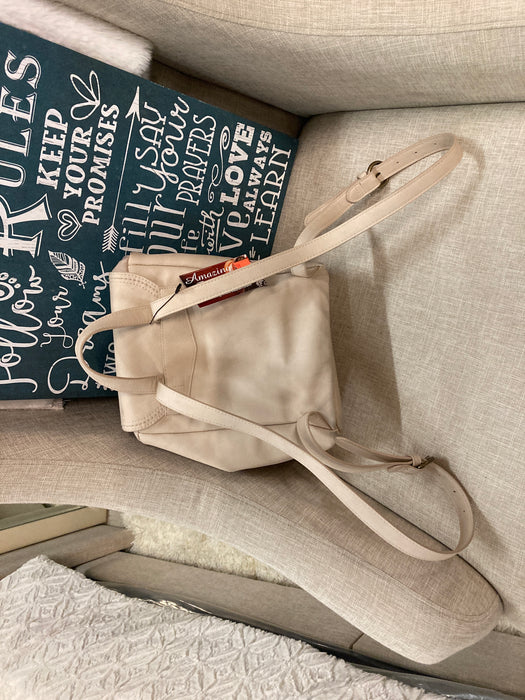 Universal Thread Goods & Co. tan hand bag purse 30417