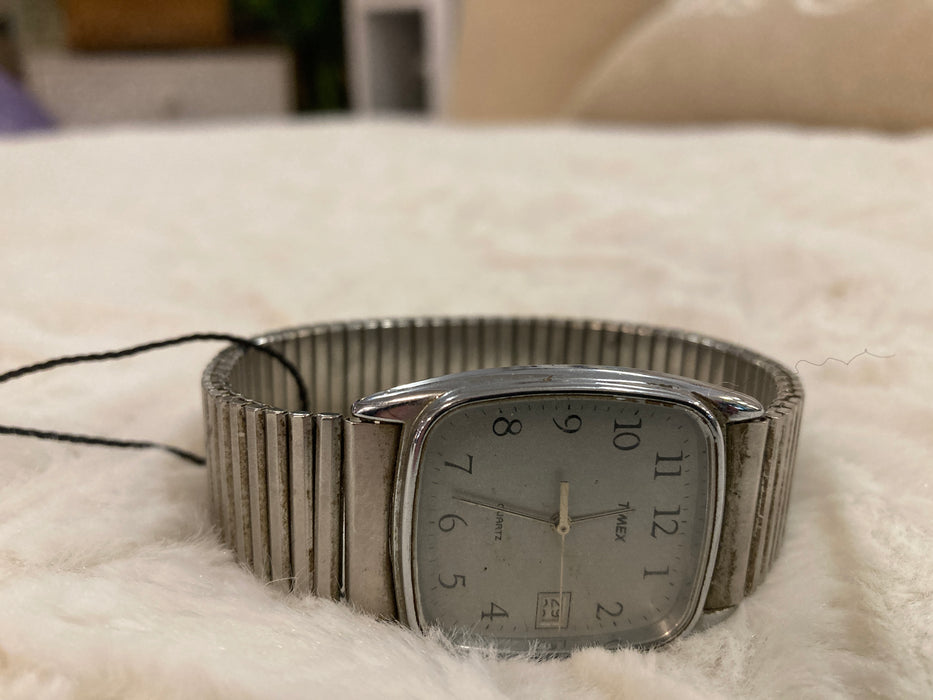 Timex quartz silver watch 30427