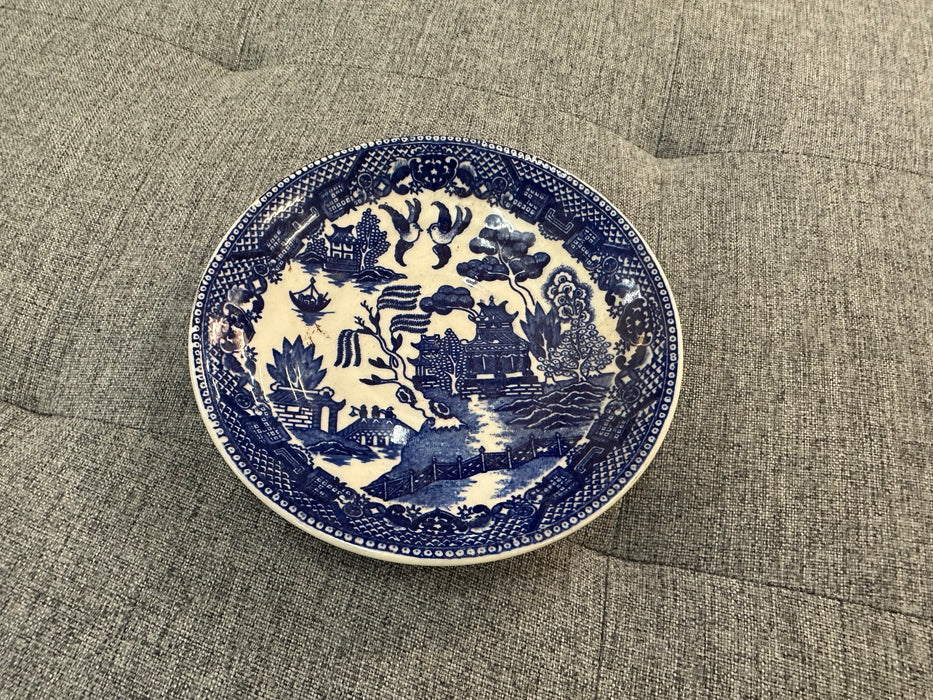 Blue Willow small dish 30368