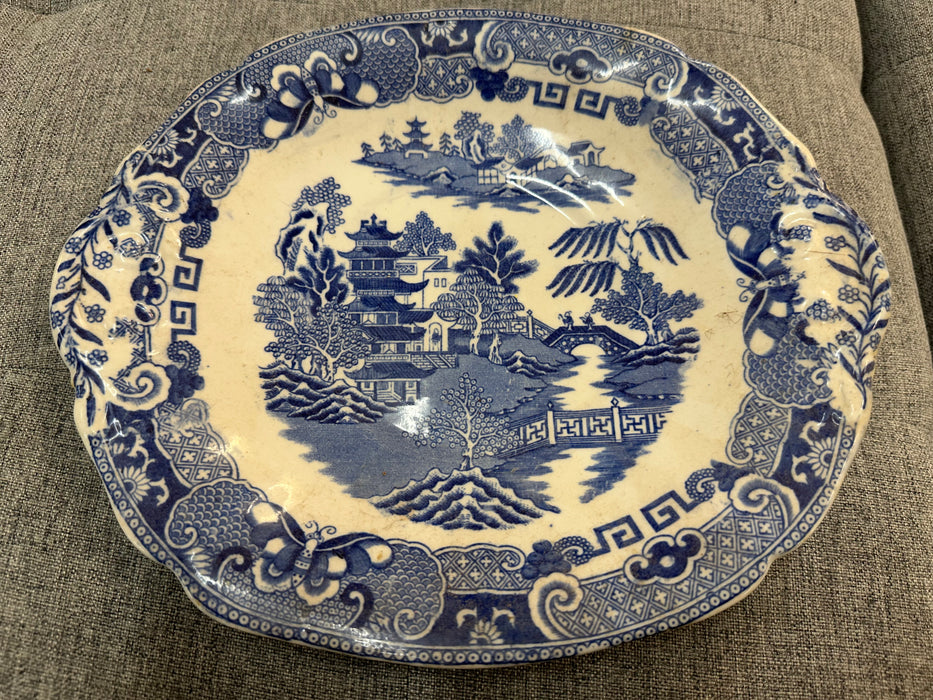 Blue Willow serving dish/plate medium size 30364