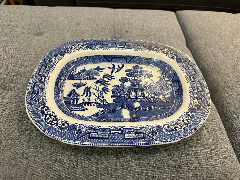 Blue Willow large serving dish 30365