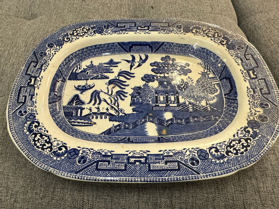 Blue Willow large serving dish 30365