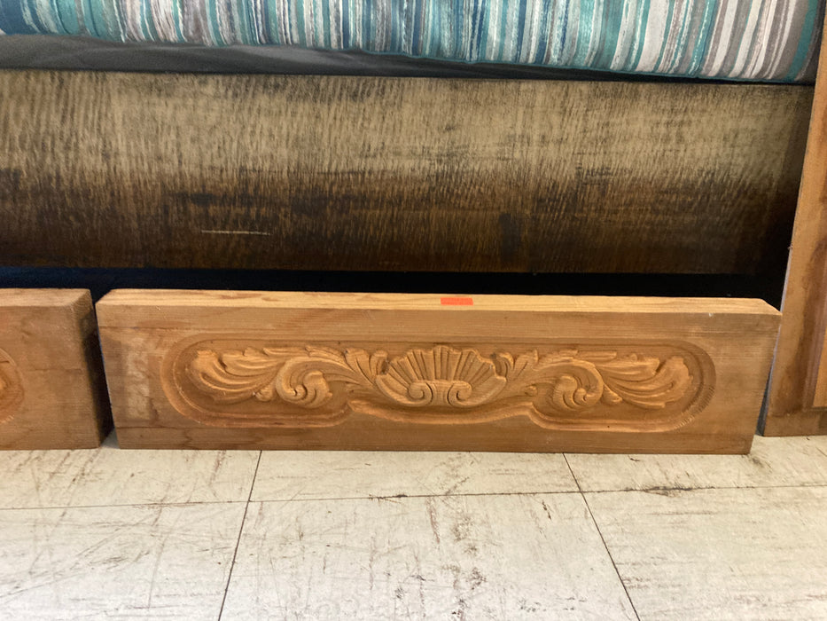 Ornate wood plank 30512