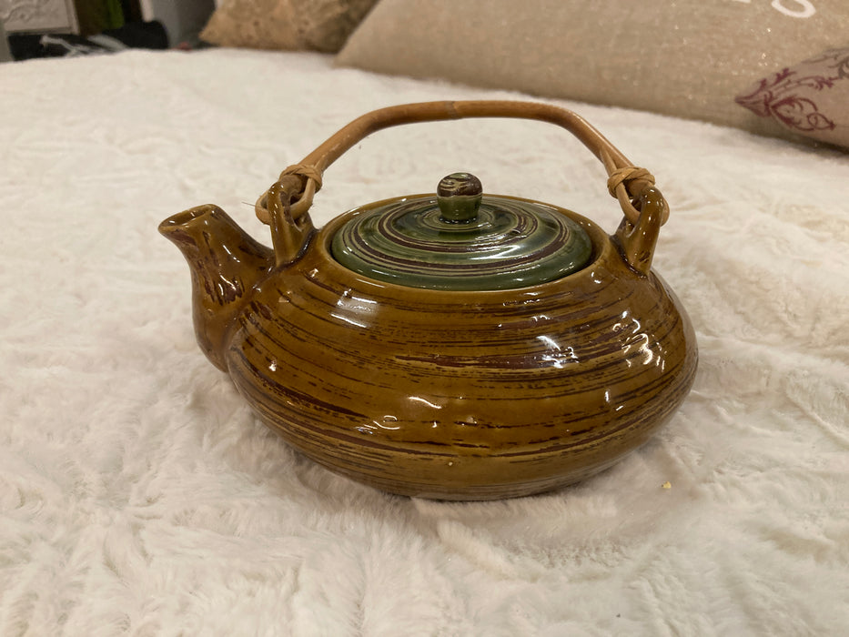 Teapot with wood handle Asian inspired 30555