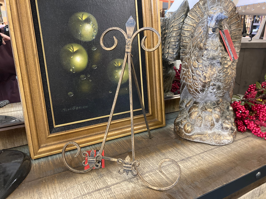 Gold plated easel 30606