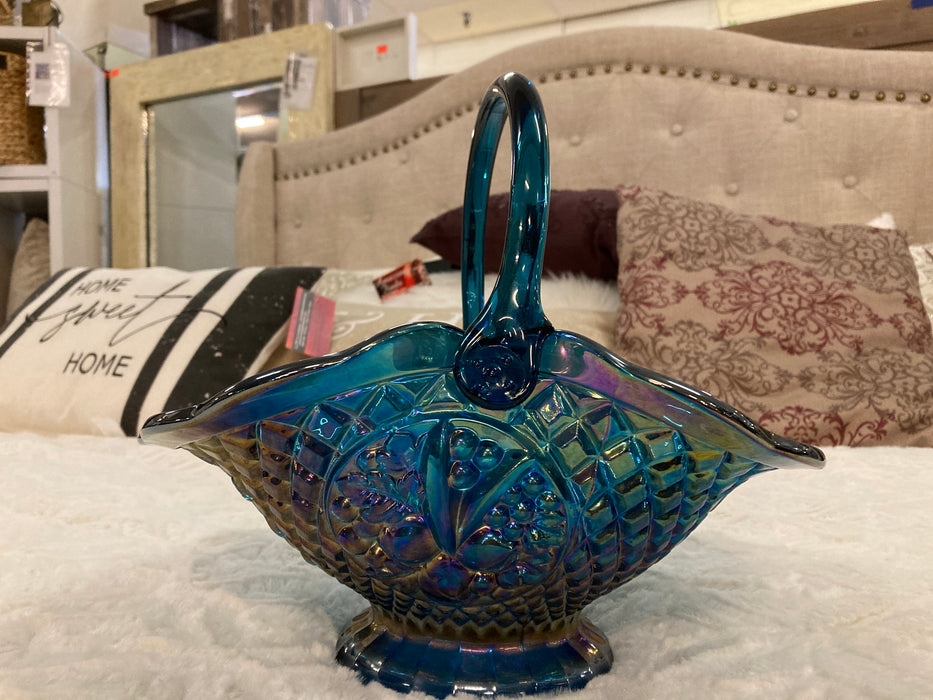 Vintage Indiana glass canterbury basket in horizon blue 30688